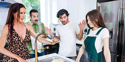 Maya Woulfe and Sofie Marie getting their wet pussies plowed