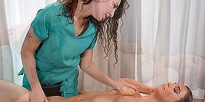 And Liz Jordan In Masseuse Learns From To Make Her Clients Cum