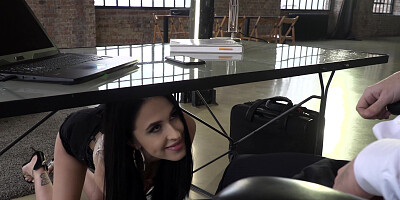 Gentle anal fucking for sexy brunette Alyssa Bounty