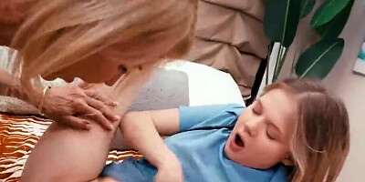 Passionate fuck with a tiny teen and a butterface MILF