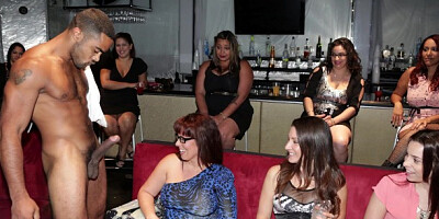 Bubbly Sophia and Jenna's ivy skies video