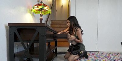 Tomb Raider cosplayer getting her wet pussy smashed