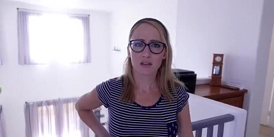 CrystalClarkXo - Naughty Bath time with my Stepmom