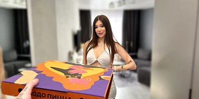 Pizza Delivery and a Hard Cock for Me