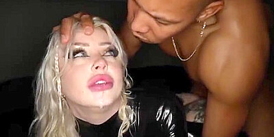 Nichole Saphir - Unzip For Easy Access