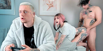 Fucking My Friends Girlfriend behind His Back while He Cant See