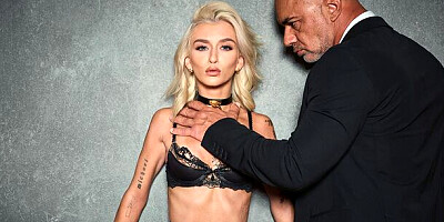 Emma Rosie's big ass smut by Deeper