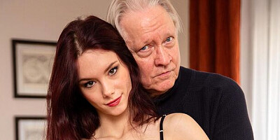 Luring Liz Ocean - young (18+) sex - Old Hans