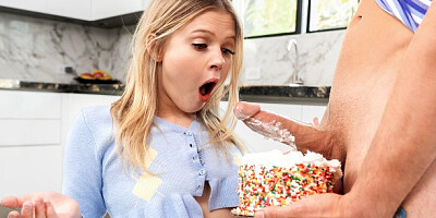 Oops Family - blonde dirt