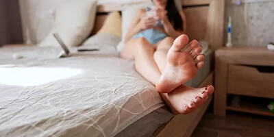 Ignore You while Minding My Own Business! Bare Feet