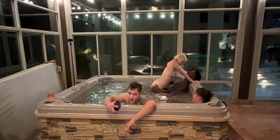 Ellie Smoke's blonde clip by Hot Guys Fuck