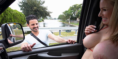 Bikini beauty seduces a guy who wants to get off with her