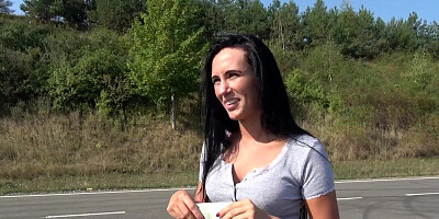 Brunette with a pretty face wants to get fucked in public