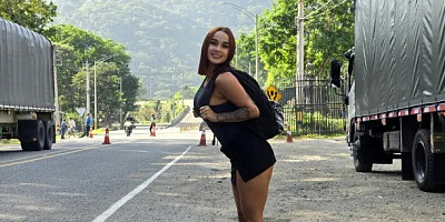 Teen Model Lose Her Car Keys and Pays a Stranger with a Bj and a Hard Fuck to...