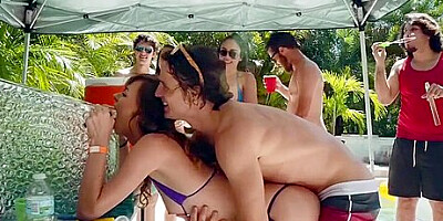 Alex Blake, Kara Lee - Spring Break Beach House Party 2