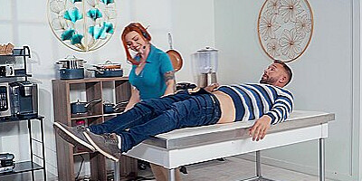 / - Sinatra Monroe, Will Pounder The Smashnow Gal