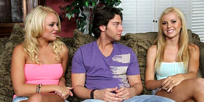 Tough Alexis Monroe and Jessie Rogers at big tits xxx