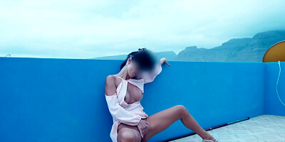 Exhibitionist Wife - Risky Tits & Ass Flashing - Fingering On The Roof With Beverlyciousxxx