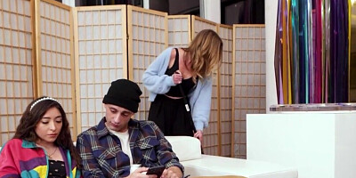 Hot women showing off their bodies during a freeuse fuck