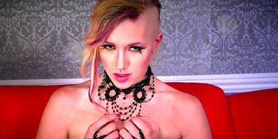 Sexy bitch Maia Davis plays with her cunt