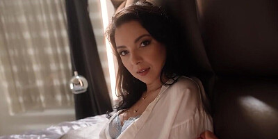 Lucky man has his wife fuck his mistress so they can enjoy FFM