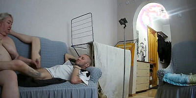 Stepmom helps me jerk off my cock so that I cum