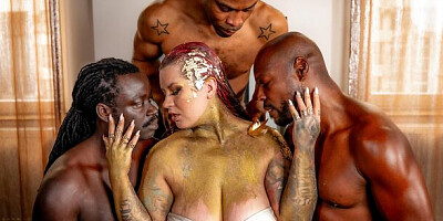 Extravagant Sabien's doggystyle scene