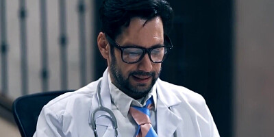 Siri Dahl wants to be inseminated but it is all creepy