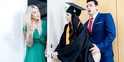 Bubbly Selena Love at blowjob clip