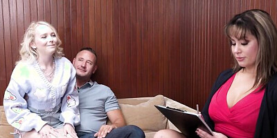 Frustrated Step Daughter Has A Sex Crush On Her Step Dad And He Is Not Fucking Her - Misty Regan