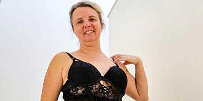 Striking Katka Nova at curvy xxx