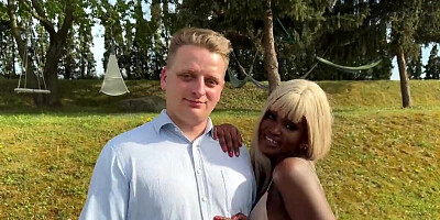 Lexi Love wants to get fucked in public in front of her cuck