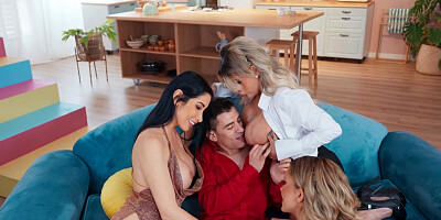 Group sex with voluptuous Niky Bimbodoll, Clea Gaultier and Kenia Music