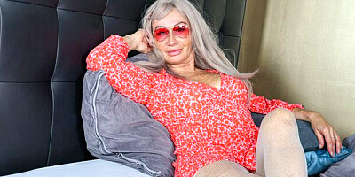 Karup's Older Women featuring Emanuela Cay's curvy porn