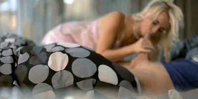 Unapproachable bimbo - hj smut - Fellucia Blow HD