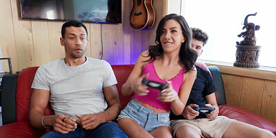 Petite games chick Natalie Brooks gets spit roasted