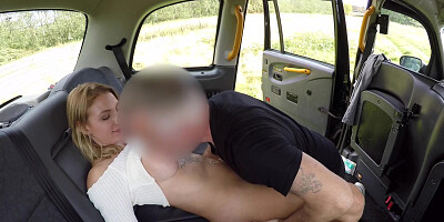Victoria May blows and rides cocky dude in the backseat of a taxi