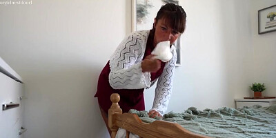 Yourgirlnextdoor1 - A Helping Hand From Step-Mommy