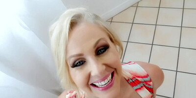 Busty Horny Milf Gets House Sale By Giving Sloppy Wet Blowjob! - Horny Julia And Julia Ann