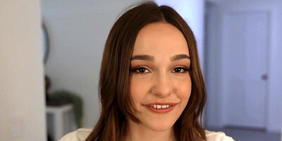 Rissa Maxx is going to fuck a literal scarecrow