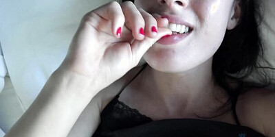 POV - You wake up your girlfriend Olive with some fingering and she goes down on your cock