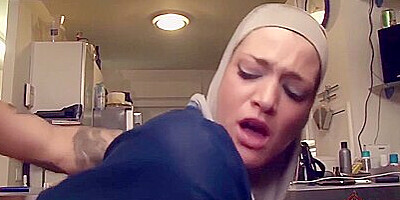 Salima Akim Hot Arab Milf Porn Video