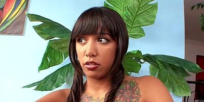 Samora Morgan wants to fuck her future stepdaddy today