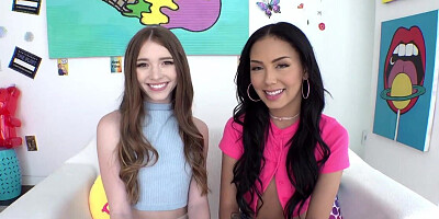 Dude gets to fuck two of the prettiest hoes ever