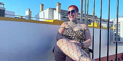 A 120-kilo Curvy Stepmom Comes To Film And Get Her Ass Fucked. Divorced Lola Silvestre Asks Us For Cocks At