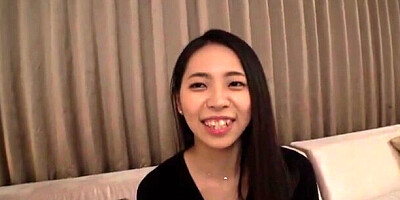 清楚なおしとやか黒髪美女がスローで始まる前戯のキスで恥じらい