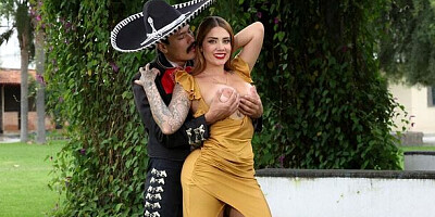 Easy-on-the-eyes Sara Blonde's missionary video