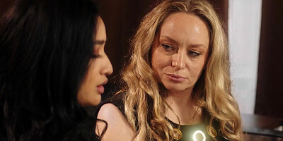 Aiden Starr and Avery Black make each other orgasm