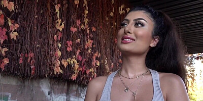 Indian girl from the UK getting off on a nice white dick