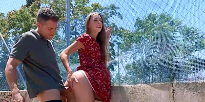 Influencer girl sneaks away to fuck her new man